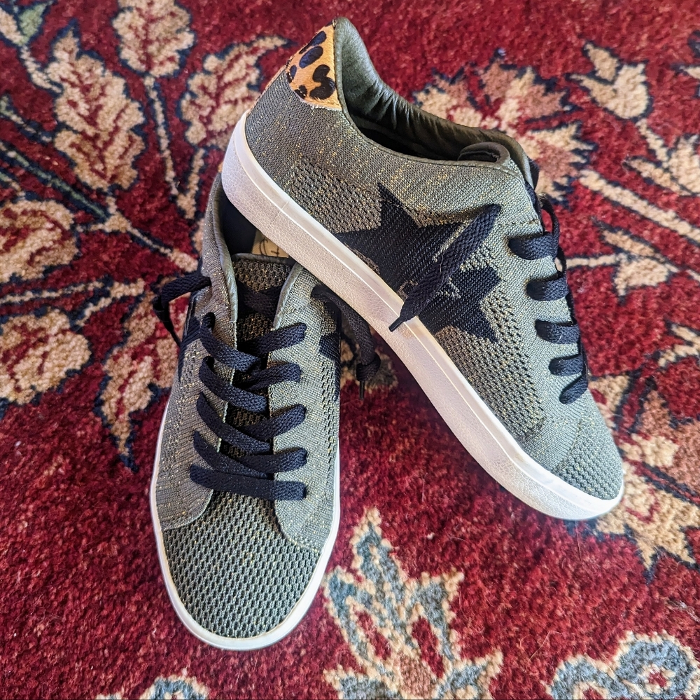 Vintage Havana Nikki Green Star Sneakers